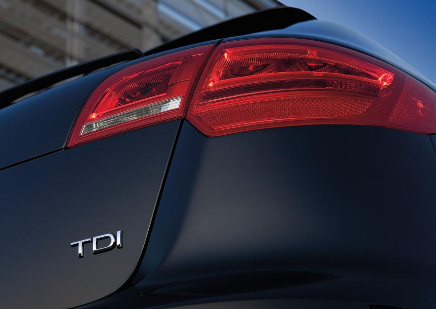 Детали экстерьера Audi A3 Sportback TDI Clean Diesel (8PA) 2009 года  (фото 13 из 21)